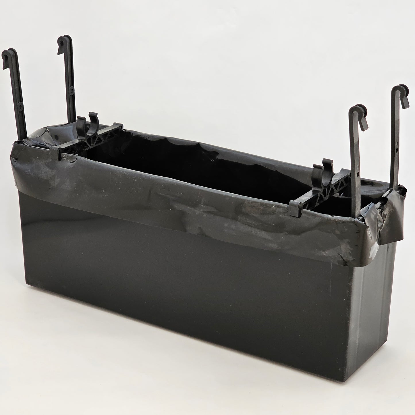 Universal Tank