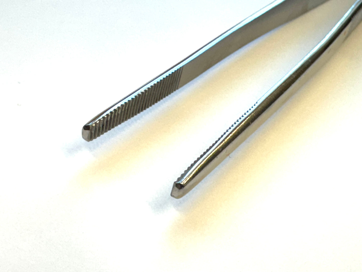 Pince à épiler droite (8" ou 12")