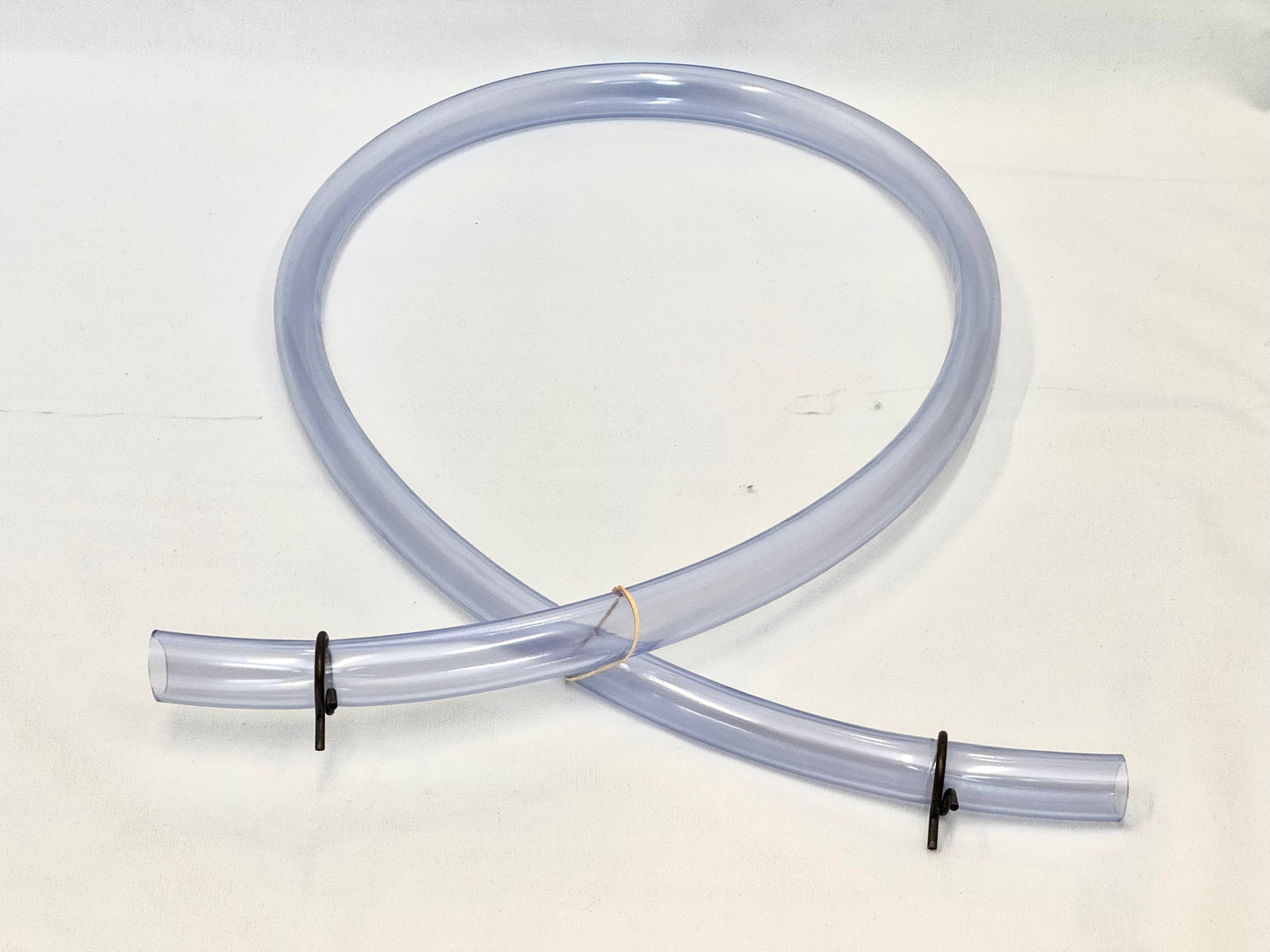 Tuyau de connexion pour double réservoir