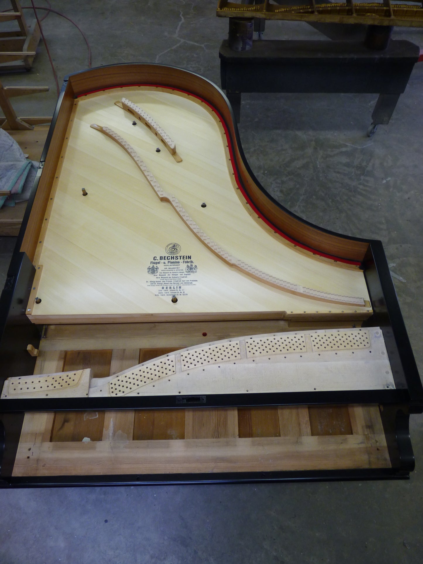 Diapositive de remplacement du sommier Bechstein à queue