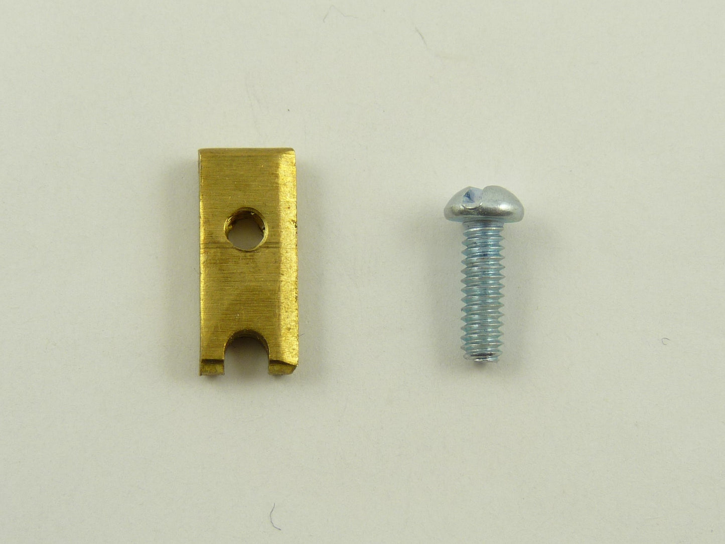 Threaded butt plate w/screw