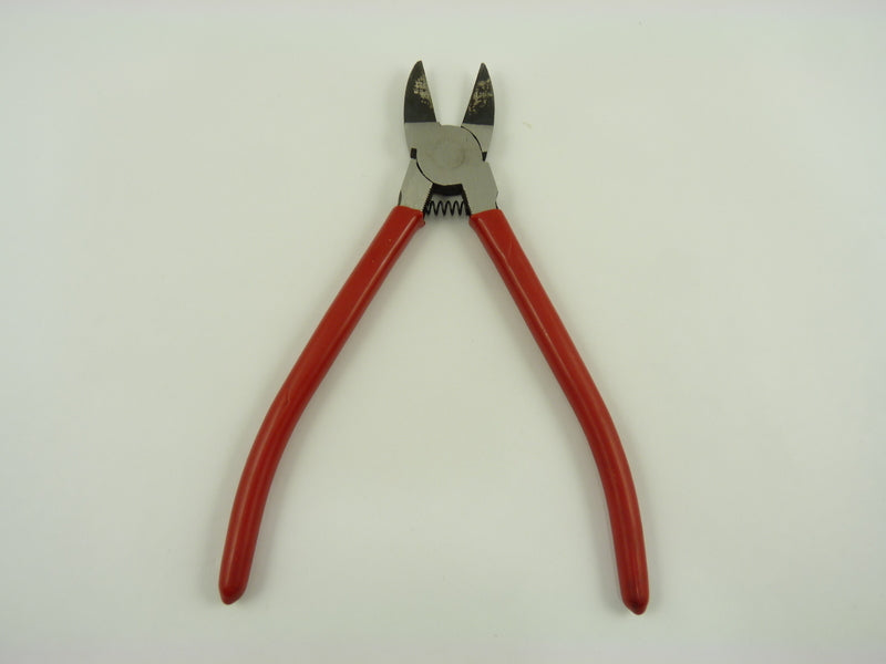 Center pin cutting pliers