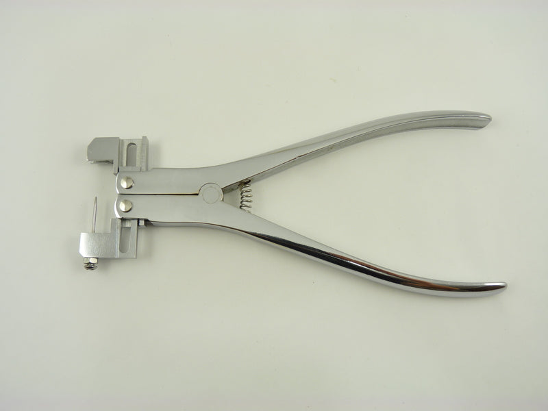 Center pin pliers