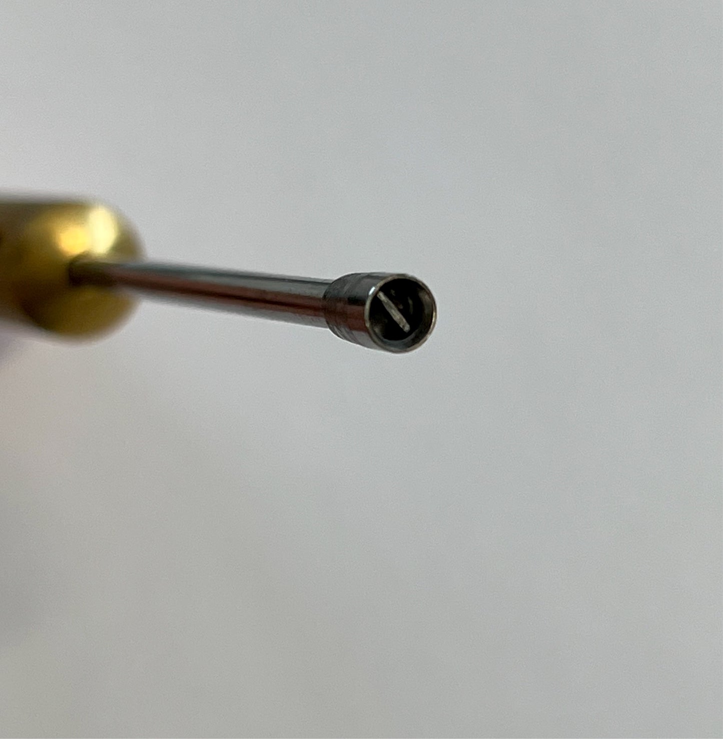 Double end drop screwdriver