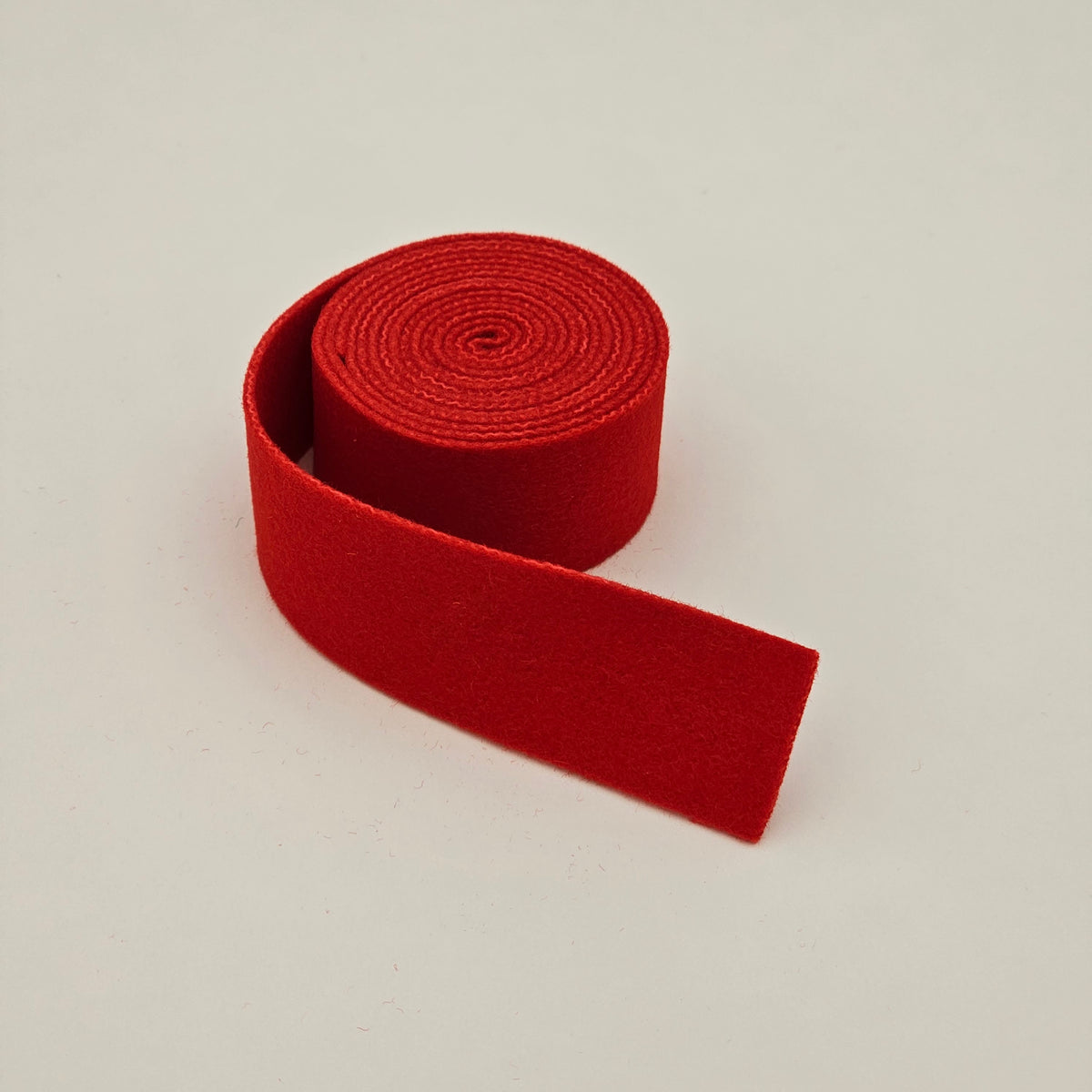 Deep String Cloth Steinway Style String Cloth, Red – Pianos Bolduc Shop